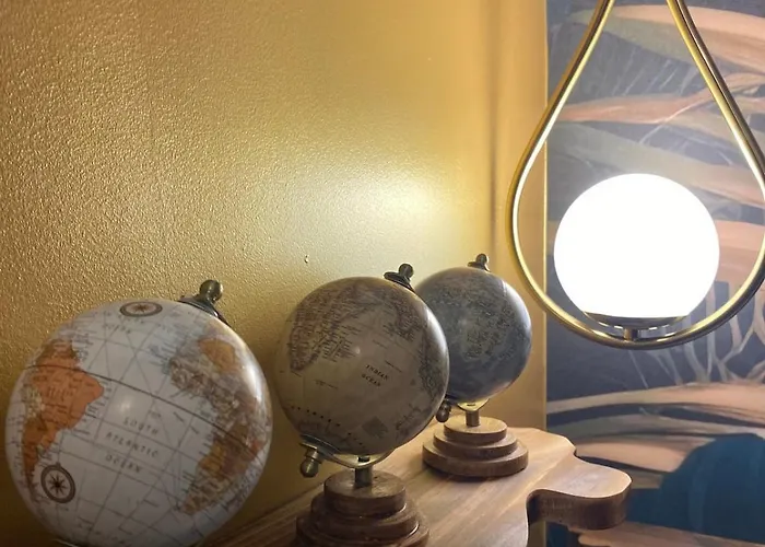 Travel Wood * Waulsort