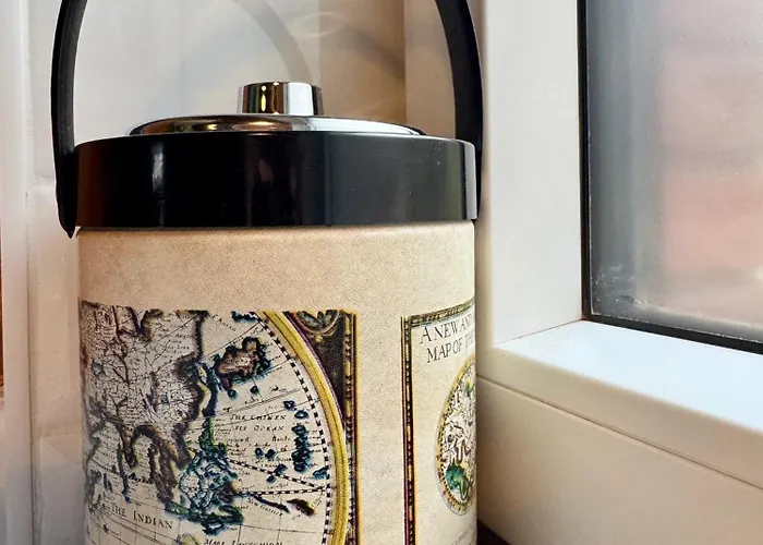 Travel Wood Holiday home *