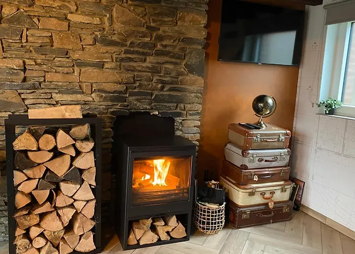 Travel Wood * Waulsort